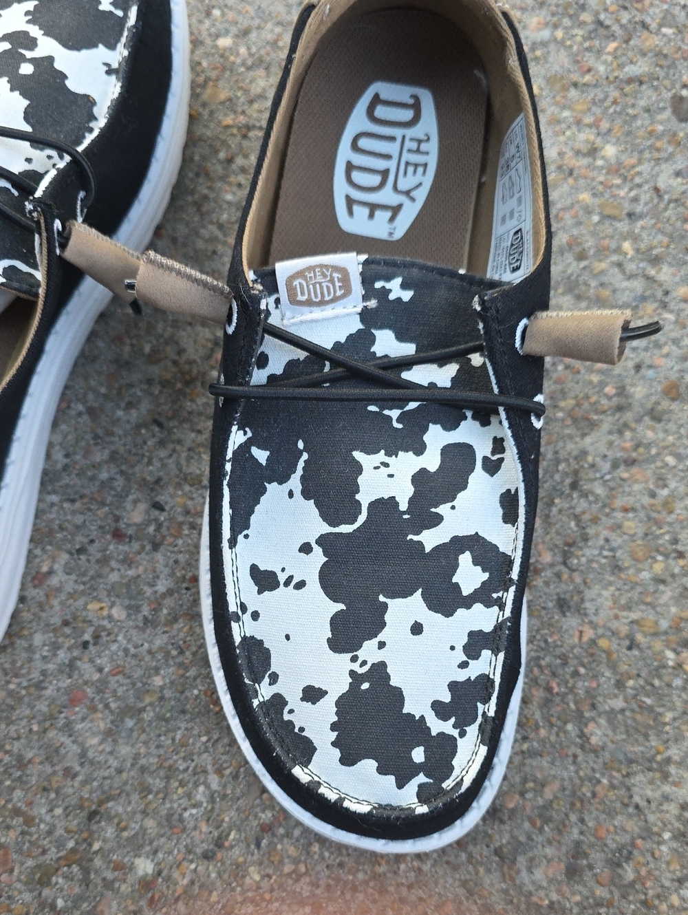 Hey Dude Wendy Cowgirl Black White Tan Cowprint Slip-On Loafers Size 7 - Picture 4 of 10